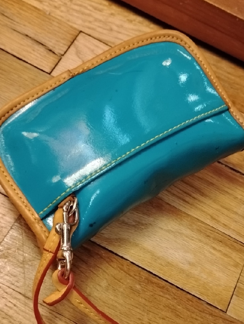 Dooney Bourke Teal Green and Tan Women's Wristlet, Clutch. Patent. CLOSING SALE - Picture 14 of 14